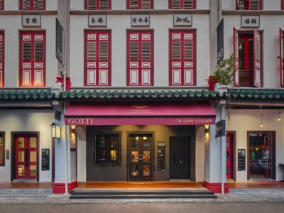 Gotti---01-Exterior-One-Point