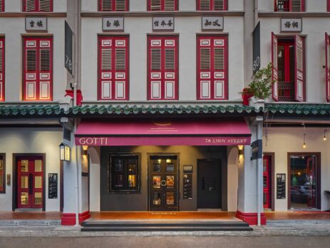 Gotti---01-Exterior-One-Point