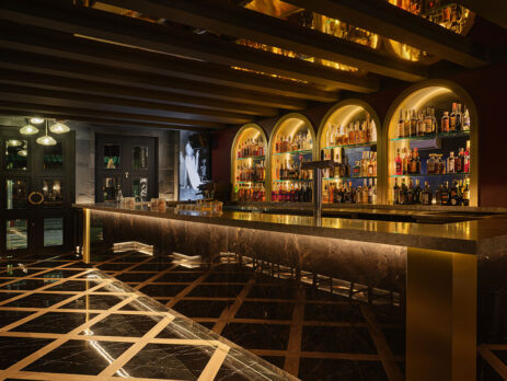 Gotti---10-Bar-Facing-Door